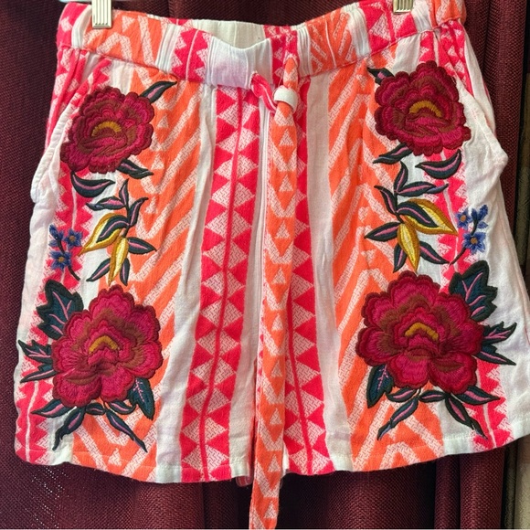 Farm Rio Printed Drawstring Shorts - Picture 6 of 8